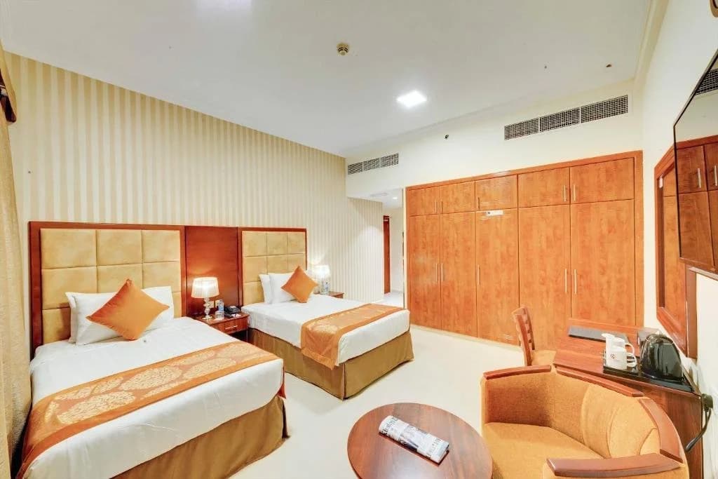 Skylight Hotel - photo 3
