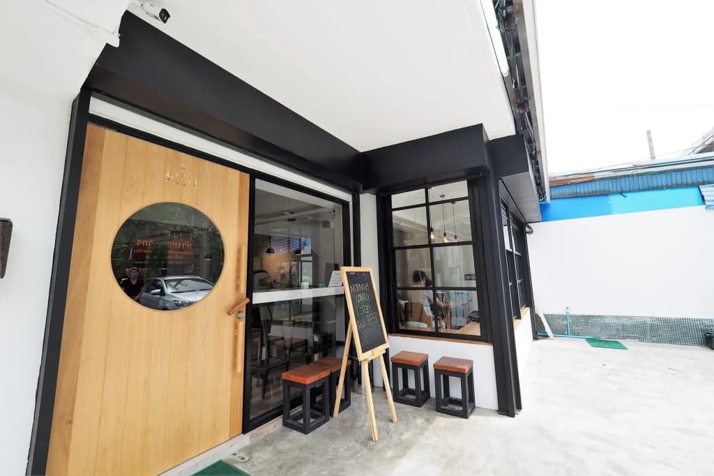T Hostel at Victory Monument - photo 2
