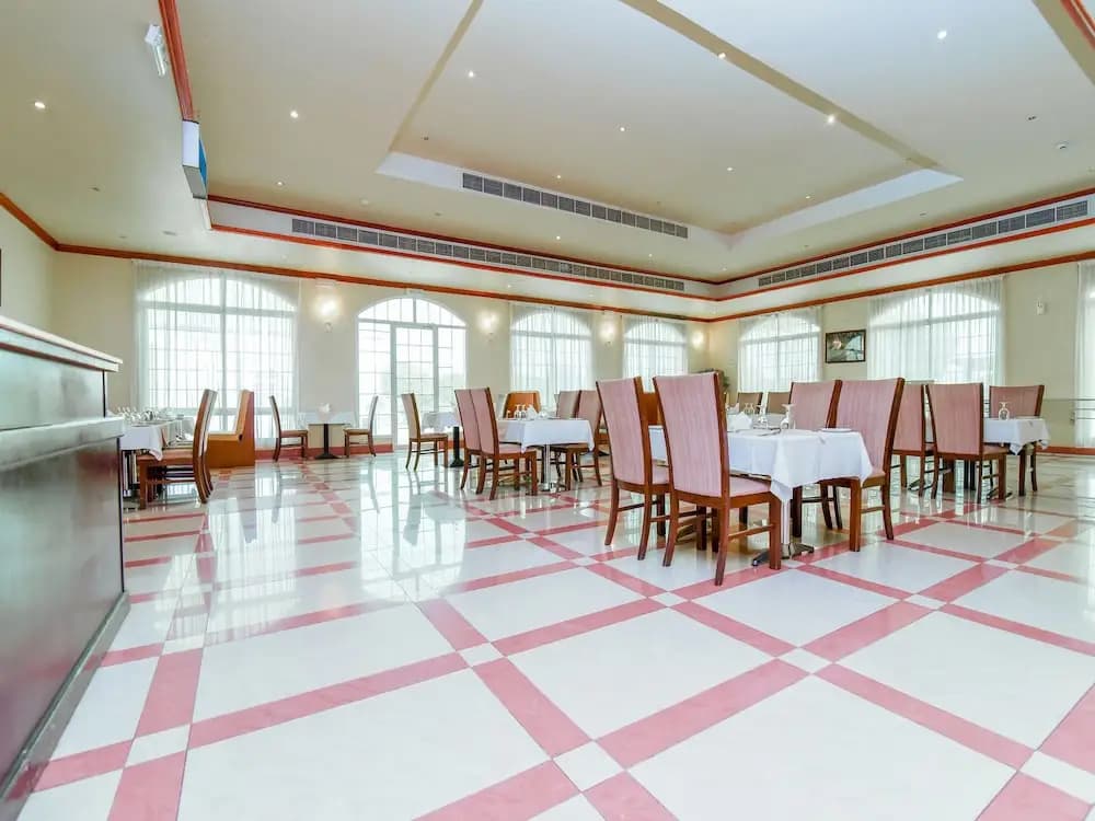 OYO 231 Holiday Arabian Resort - photo 12
