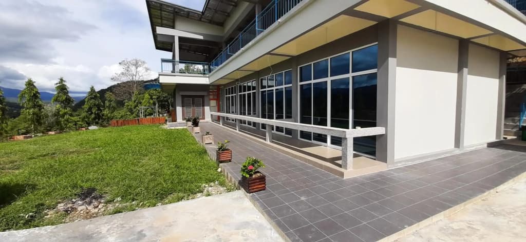 Leely Garden Valley Lodge Tambunan - photo 9