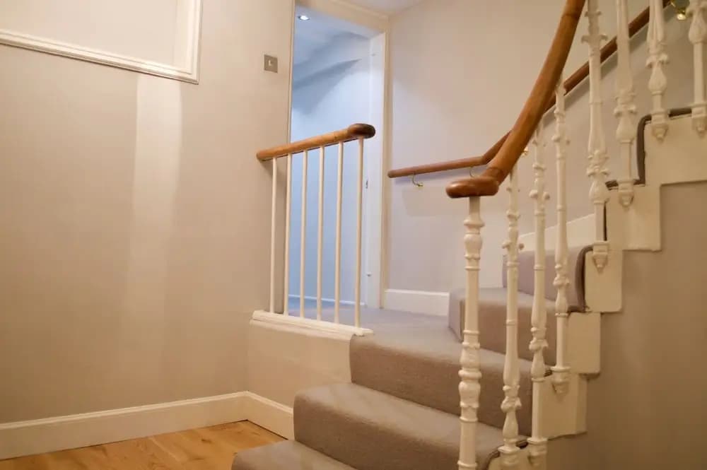 Victorian Home In The Grange - photo 9