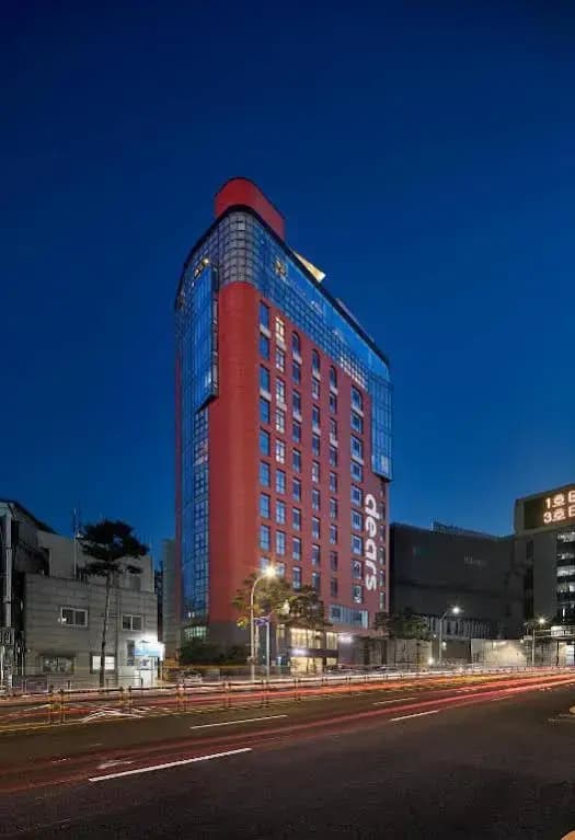 Homesred Myeongdong - photo 2