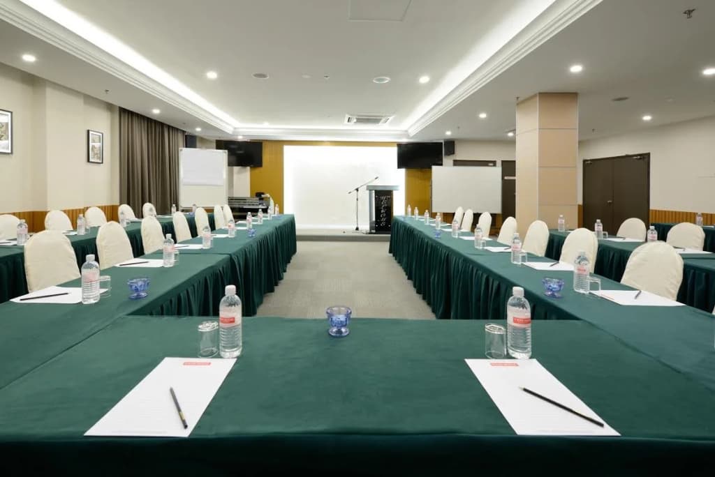 E-Red Hotel Sdn Bhd - photo 8