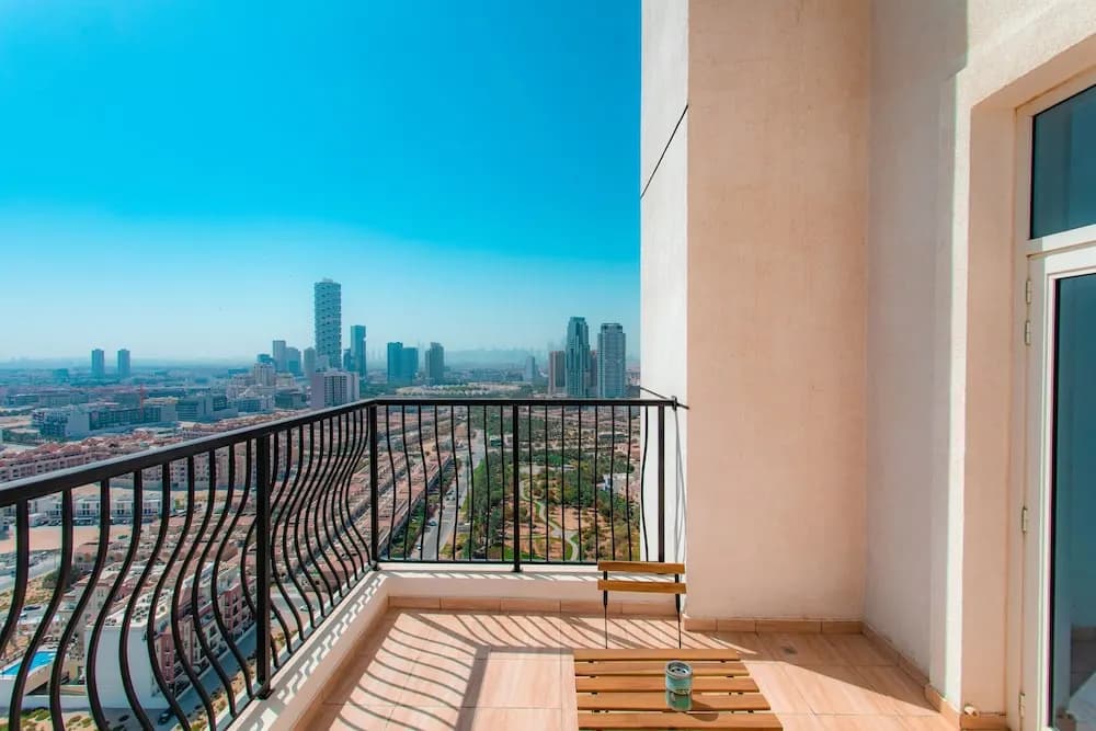 Lively apt near Dubai Sports City - photo 8
