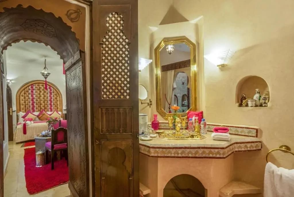 Room in BB - Riad Anabel - Rose Suite - photo 31