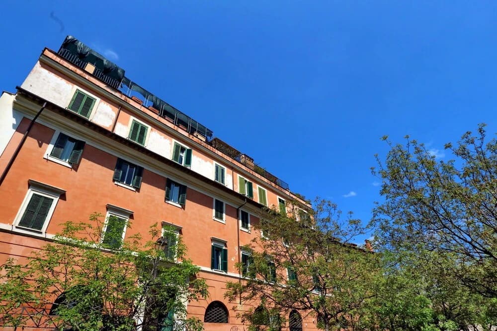 Garibaldi - WR Apartments - main photo