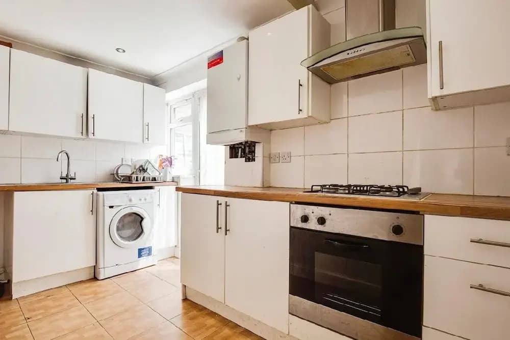 3-bed Apt-15 Mins to Heathrow-pet-friendly-parking - photo 12