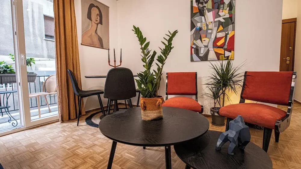 Eclectic Chic Thissio Apartment - photo 12
