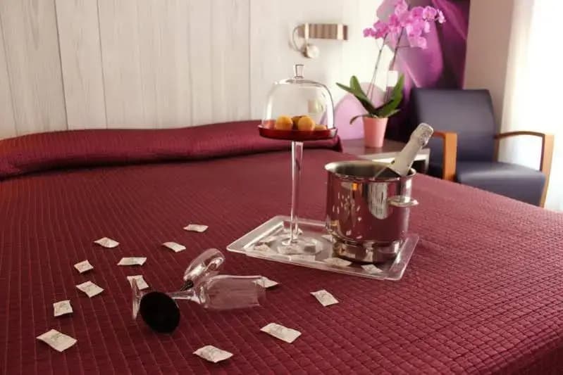 Hostal 4C Cuatro Caminos - photo 7