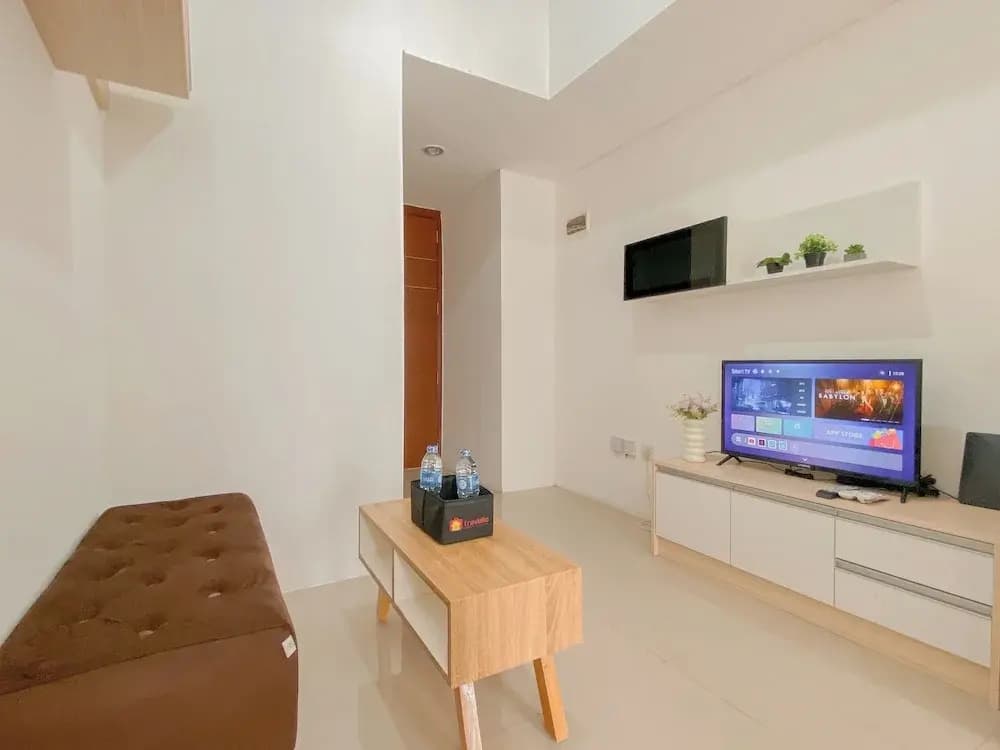 Basic Simple 1Br At Apartment Vittoria Residence - photo 2