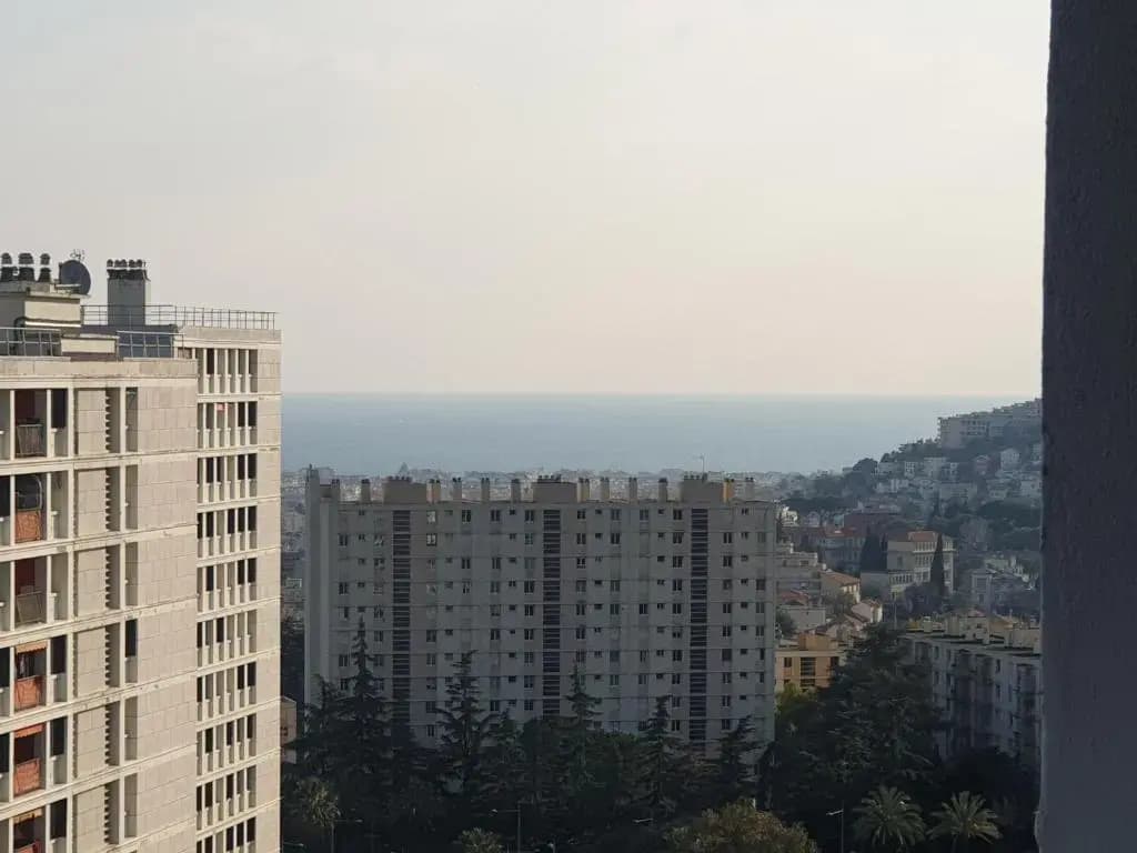NEW CHEAP PRIVATE ROOM, KITCHEN , OVERWIEUW sea,TRAM on spot, 12 minutes from nice train station with tram , beach in 17 min tram , CHAMBRE PRIVÉE pas cher, cuisine équipée , tram sur place, APERÇU mer, 12 min de la gare de Nice avec le tram, 17 min plage - photo 8