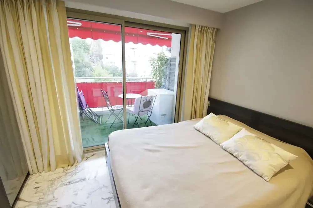B&B Le France Nice Centre - photo 2