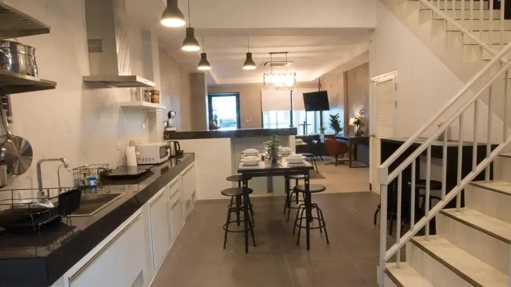 Airee Premier Residence - photo 18