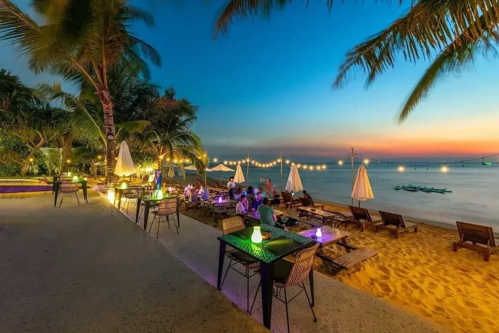 Sunset Beach Resort & Spa- Beachfront Pirate Fire Show - photo 25