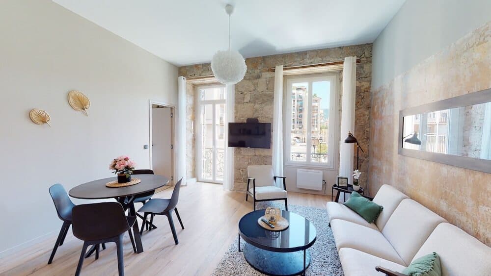 Apart Hotel Riviera - Old Port - Place du Pin - photo 12