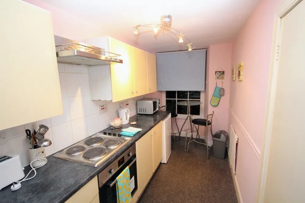 Silver Lining - St Patrick Sq Apartment - photo 12