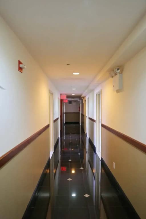 Phoenix Hotel - photo 14