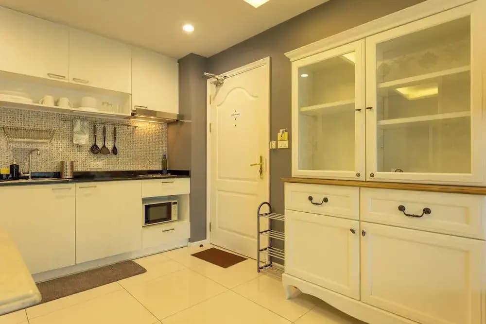 Everything U Need Walking Distance c108 - photo 1