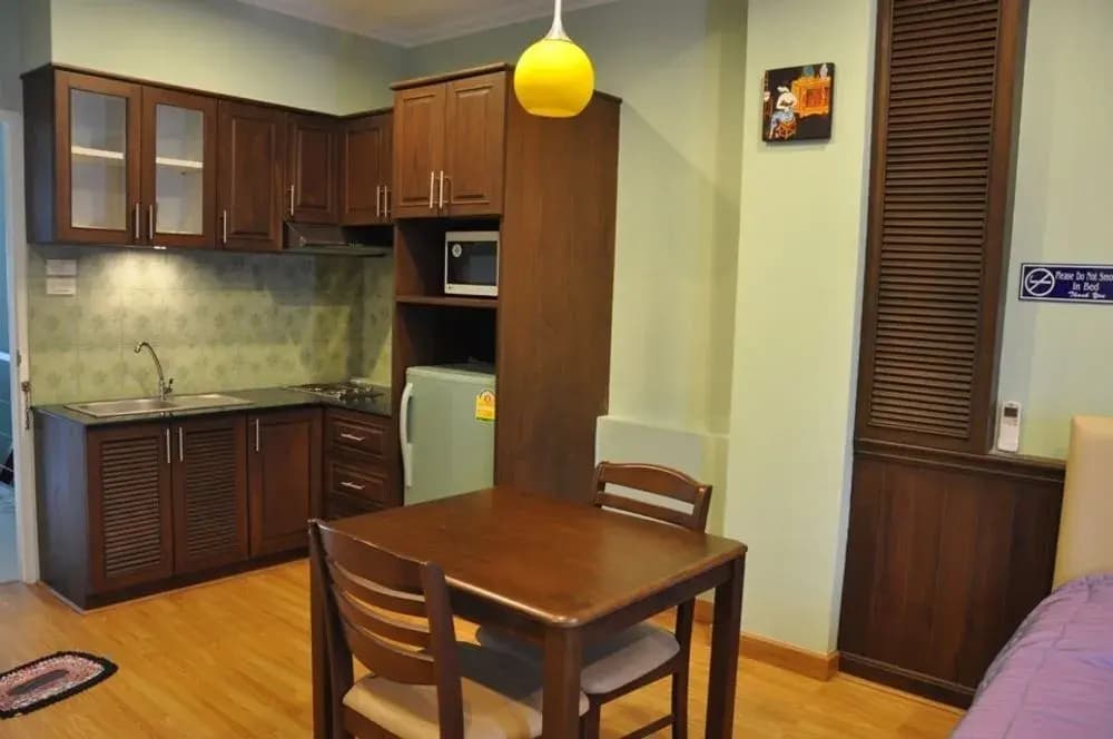 Hill Top Service Suites - photo 16