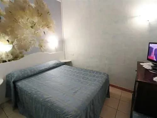 Apartment Julia Guesthouse - photo 5