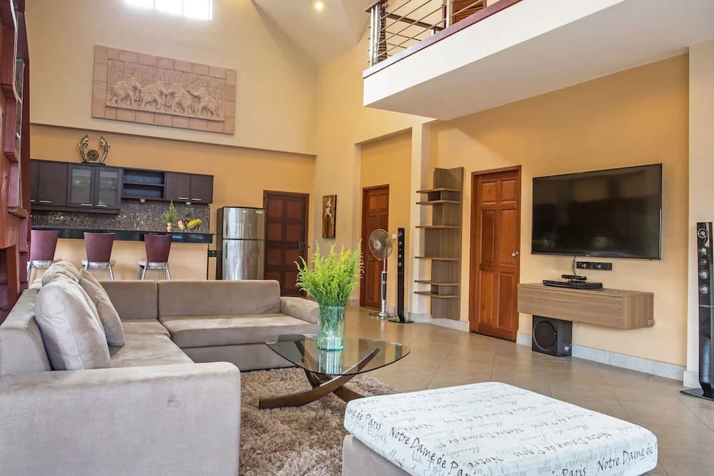 Blissful Villa Felicity with Ample Space - photo 32