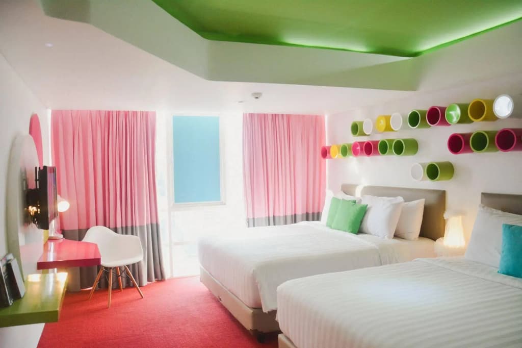 Berry Glee Thematic Hotel - photo 5