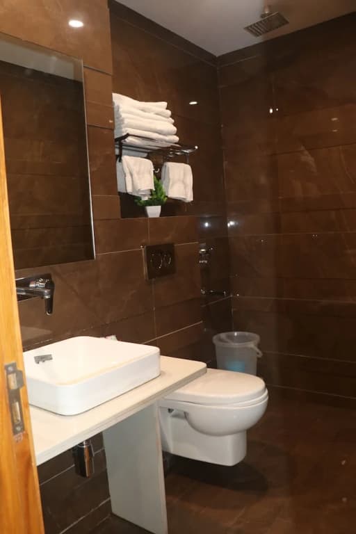 Hotel Worth Paharganj - photo 9