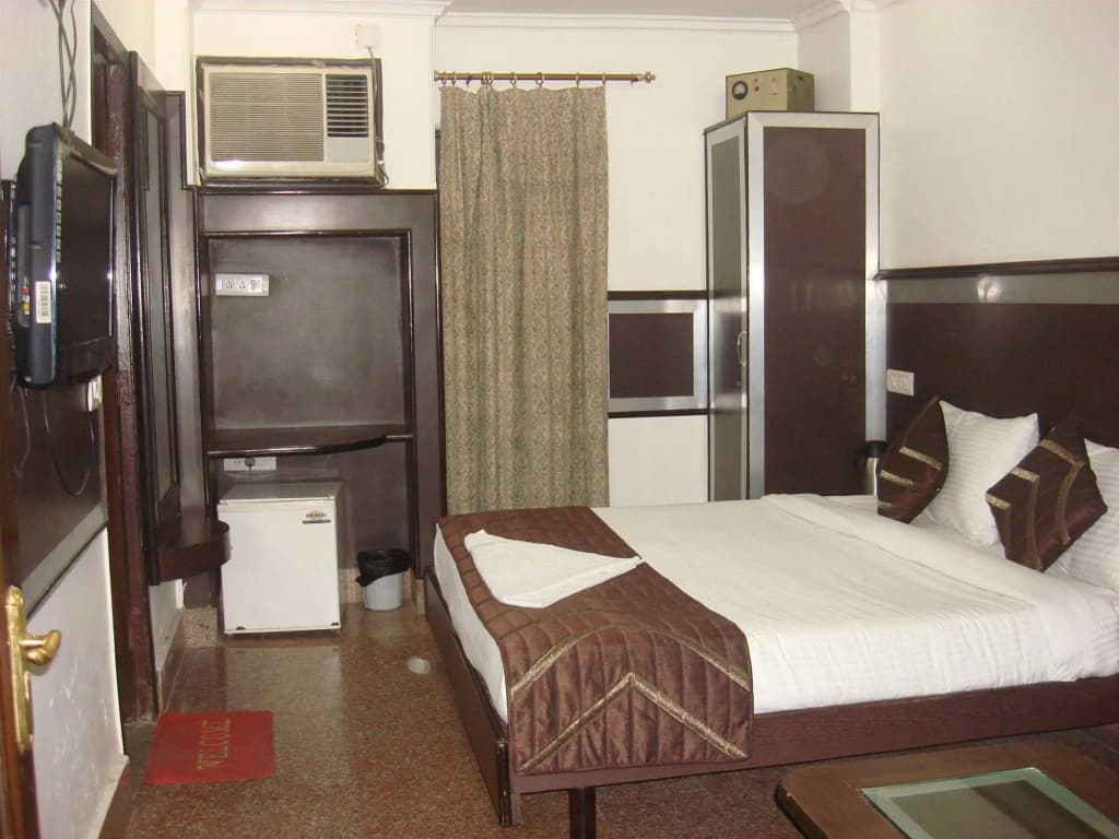Hotel Rama Deluxe - main photo