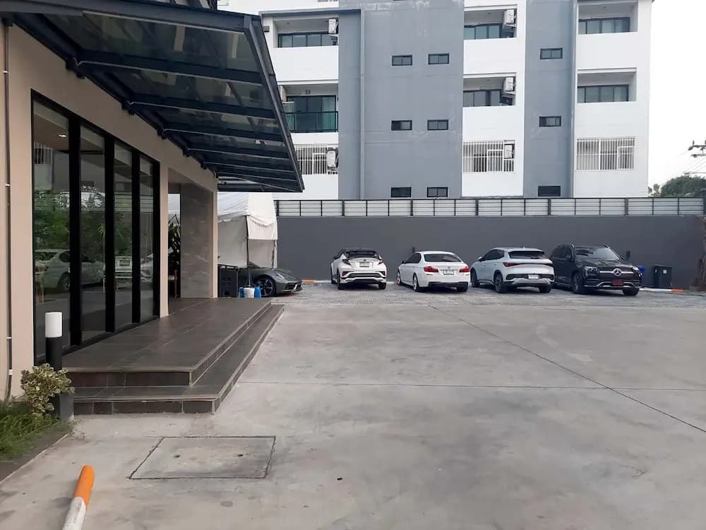 The 9 Residence Hotel - photo 1