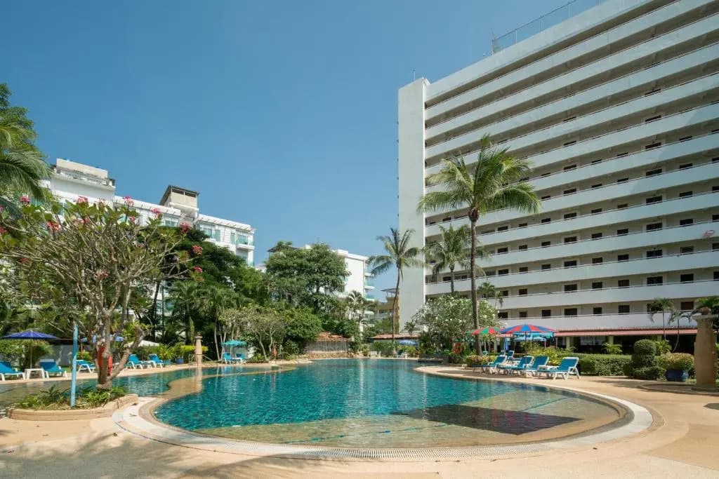 Phuket Palace Condominium by Ale - photo 8