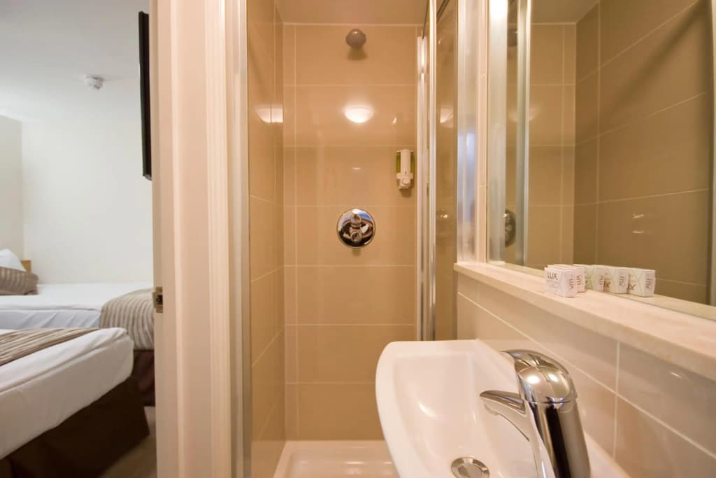 Queens Hotel - photo 19