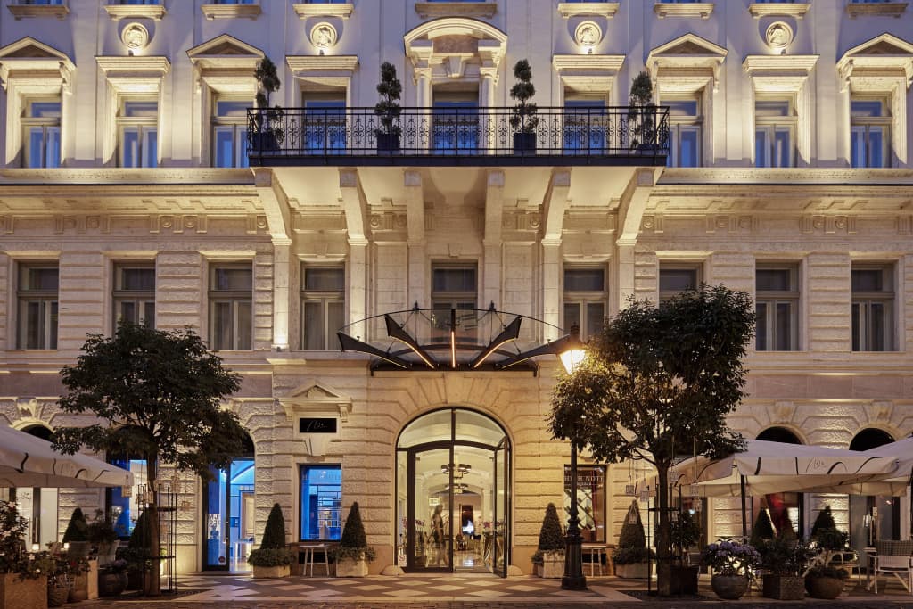 Aria Hotel Budapest by Library Hotel Collection - photo 1
