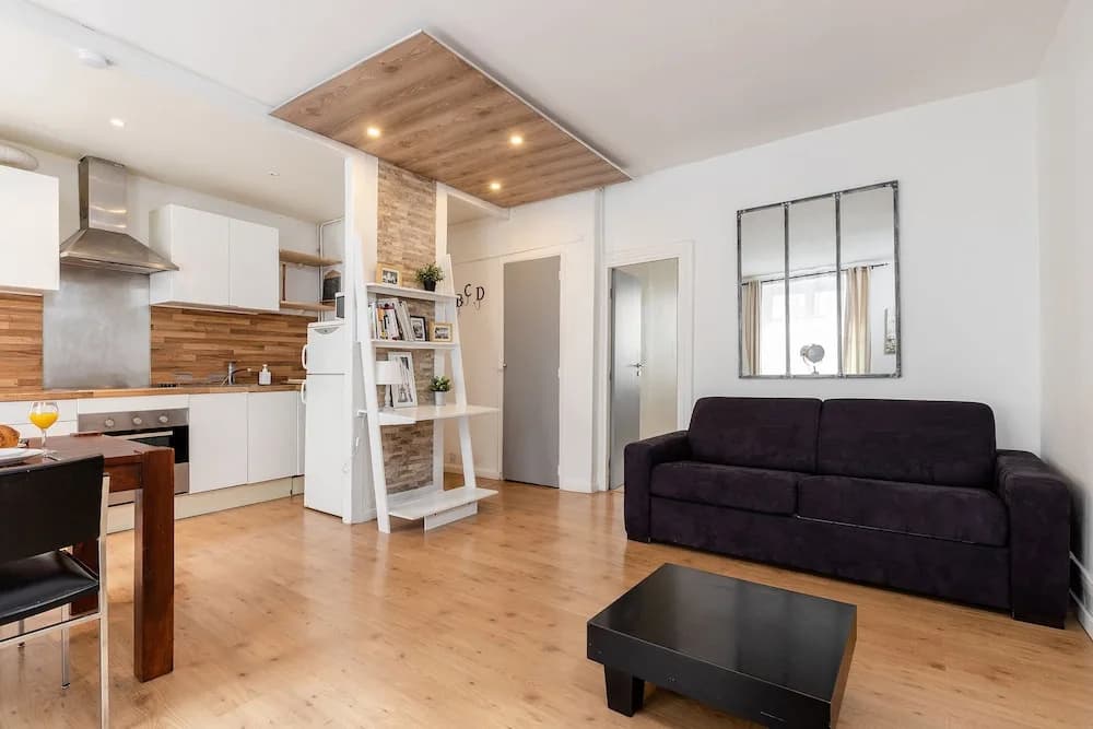Eiffel Tower - Rue Cler Area Apartment - photo 3
