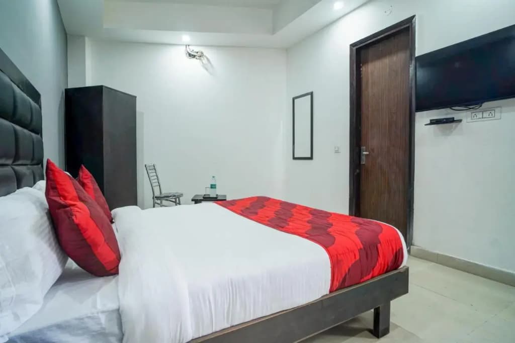 Red Snapper Hotel - photo 16