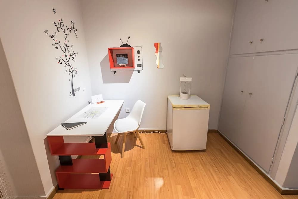 Cozy Athenian Apartment - photo 3