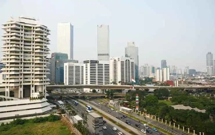 Luxurious and Cozy 2BR at Sudirman Suites Apartment By Travelio Premium - photo 2