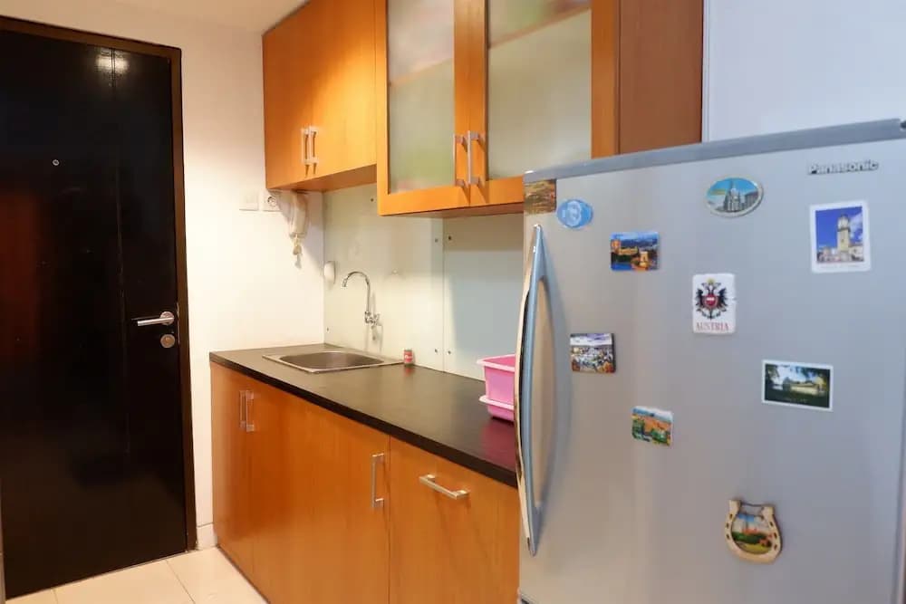 Pool View Studio Apartment Tamansari Sudirman - photo 9