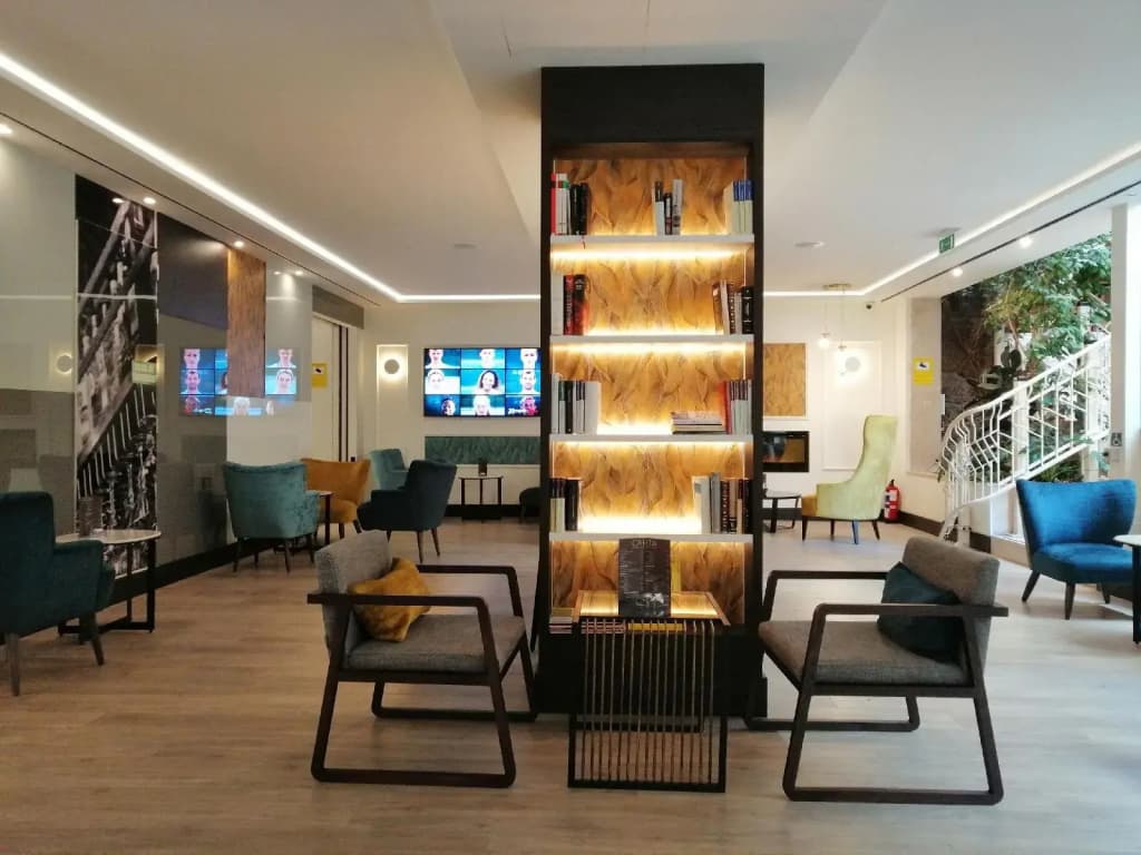 Gran Versalles Hotel - photo 49