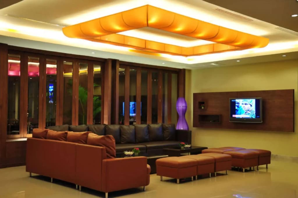 Empress Pattaya Hotel - photo 2