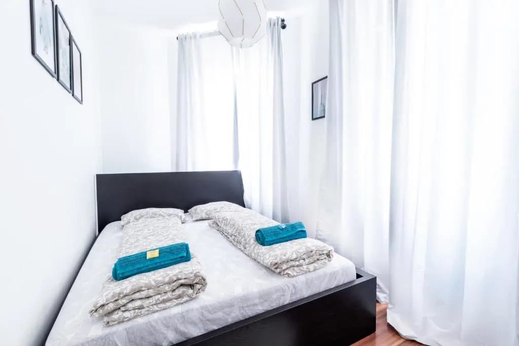 New: Beautiful Central Apartment Next To U-Station - photo 3