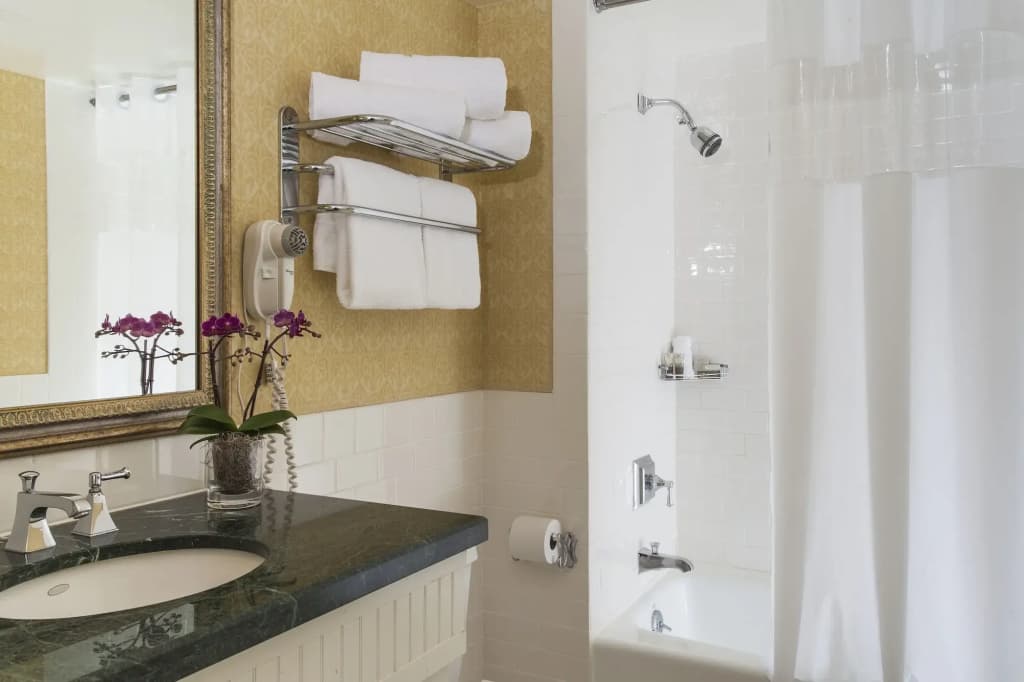 King George Hotel - photo 8