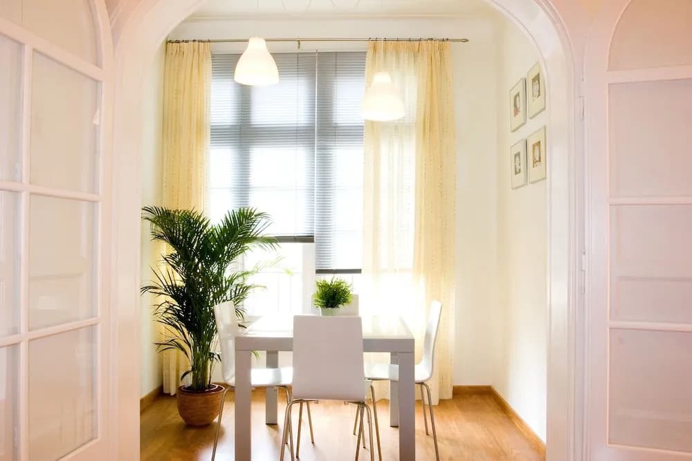 Feel at Home Gran Via Apartments - photo 11