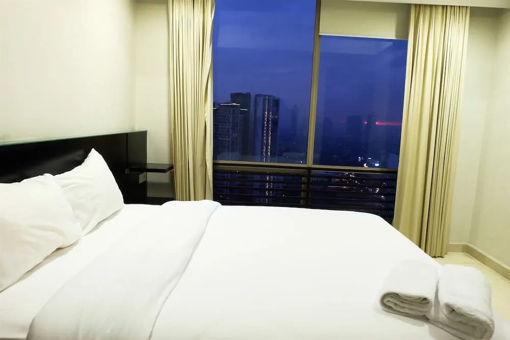 3 Bedrooms Luxury Sudirman Mansion Apartment by Travelio - photo 5