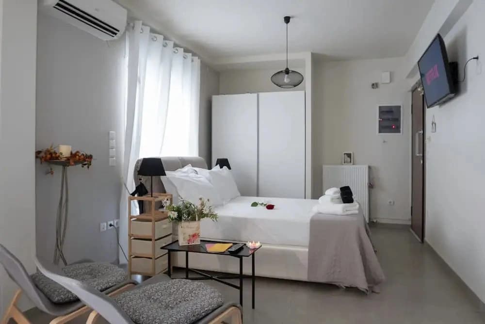 Central Spacious Athenian Penthouse Getaway - photo 5