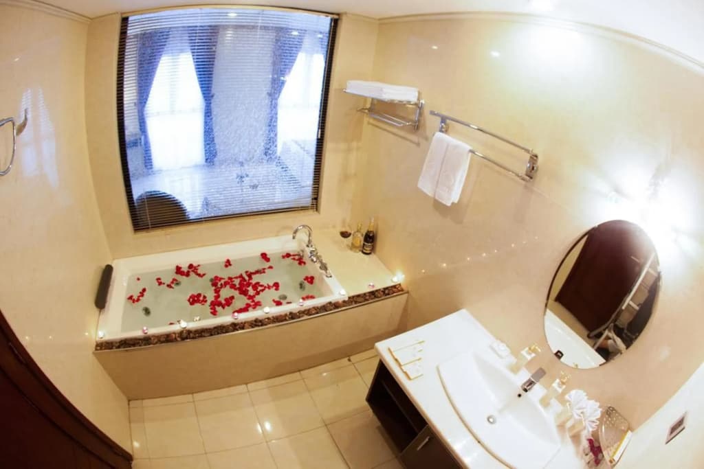 The Pearl Hotel - photo 10