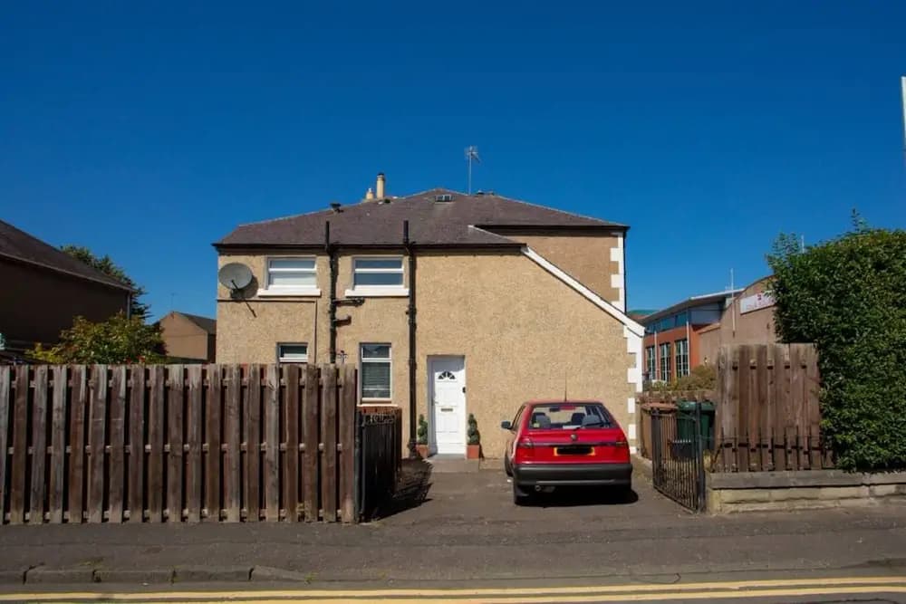 2 Bedroom Flat With Garden - photo 1