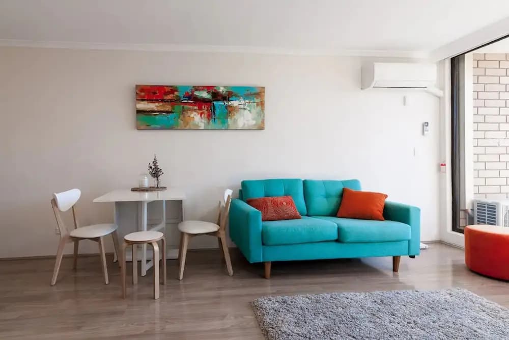 New Modern Apartment in Central Location - photo 10