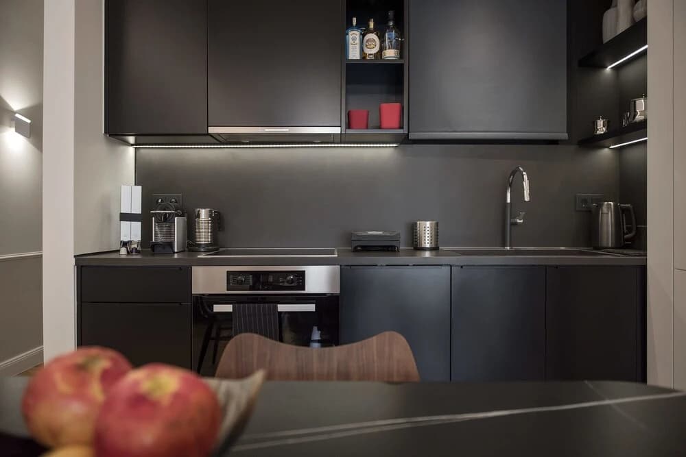 Chic central Athens apartment at Mavilli Sq. - photo 14
