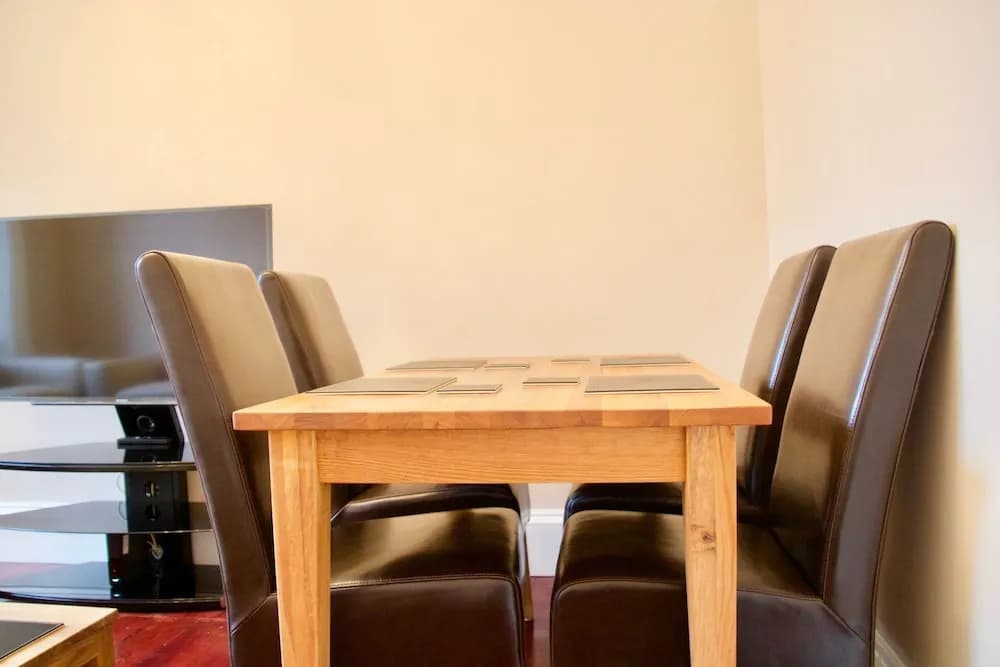 2 Bedroom Flat Off Leith Walk - photo 10