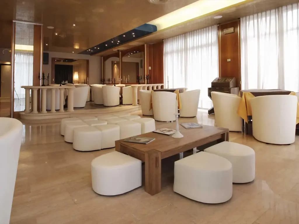 Hotel Ambasciatori  Delfino - photo 2